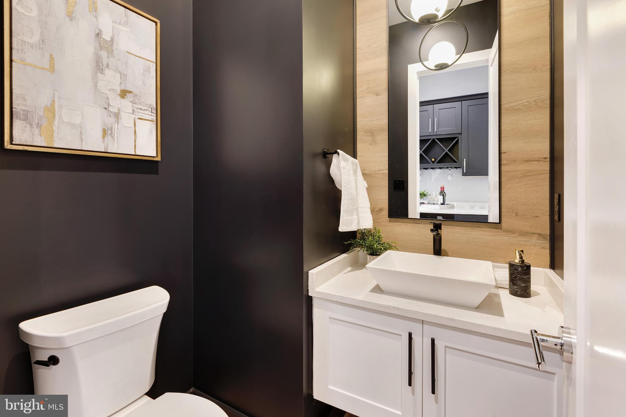 VIENNA WOODS - Residential