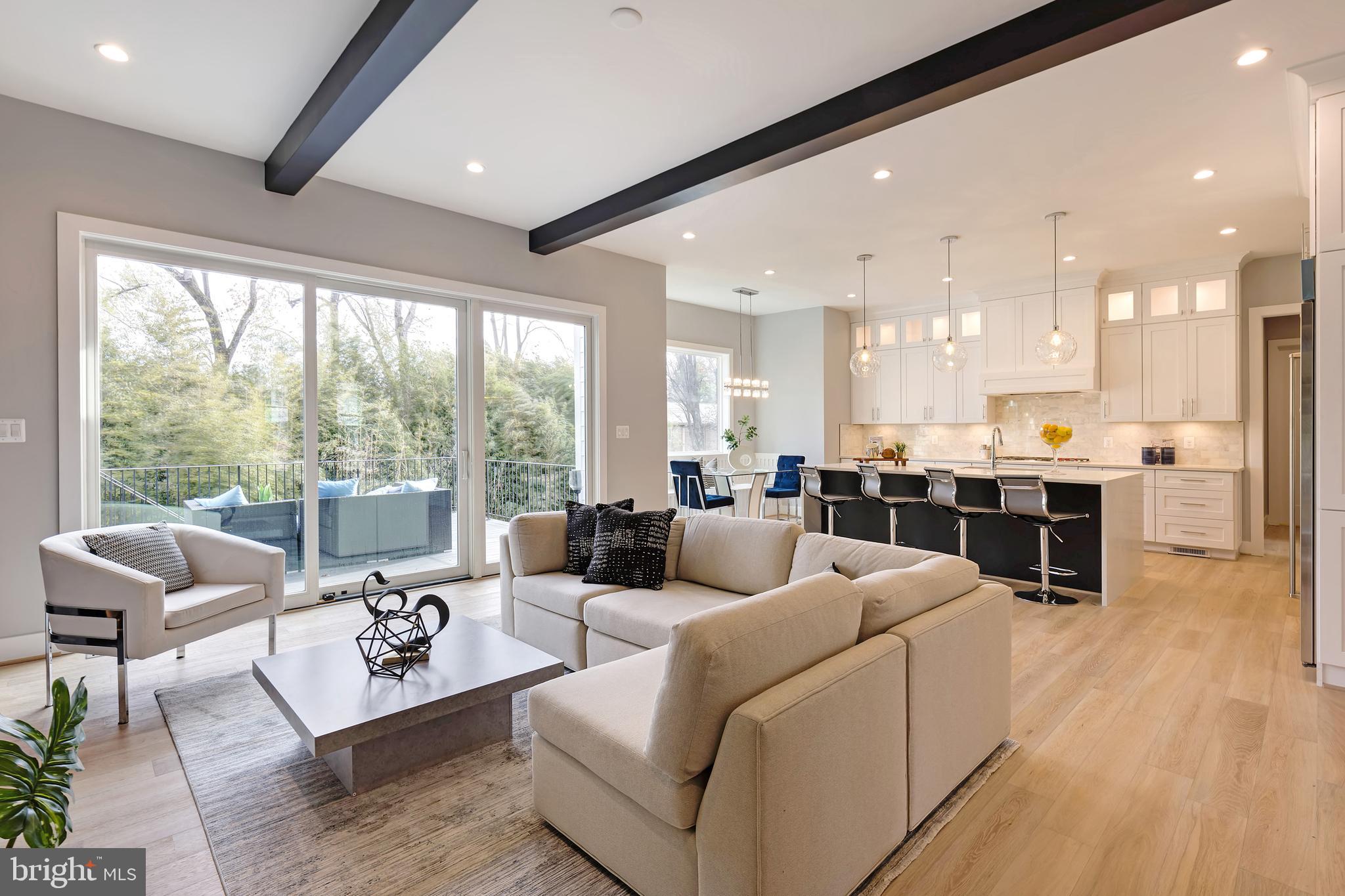 VIENNA WOODS - Residential