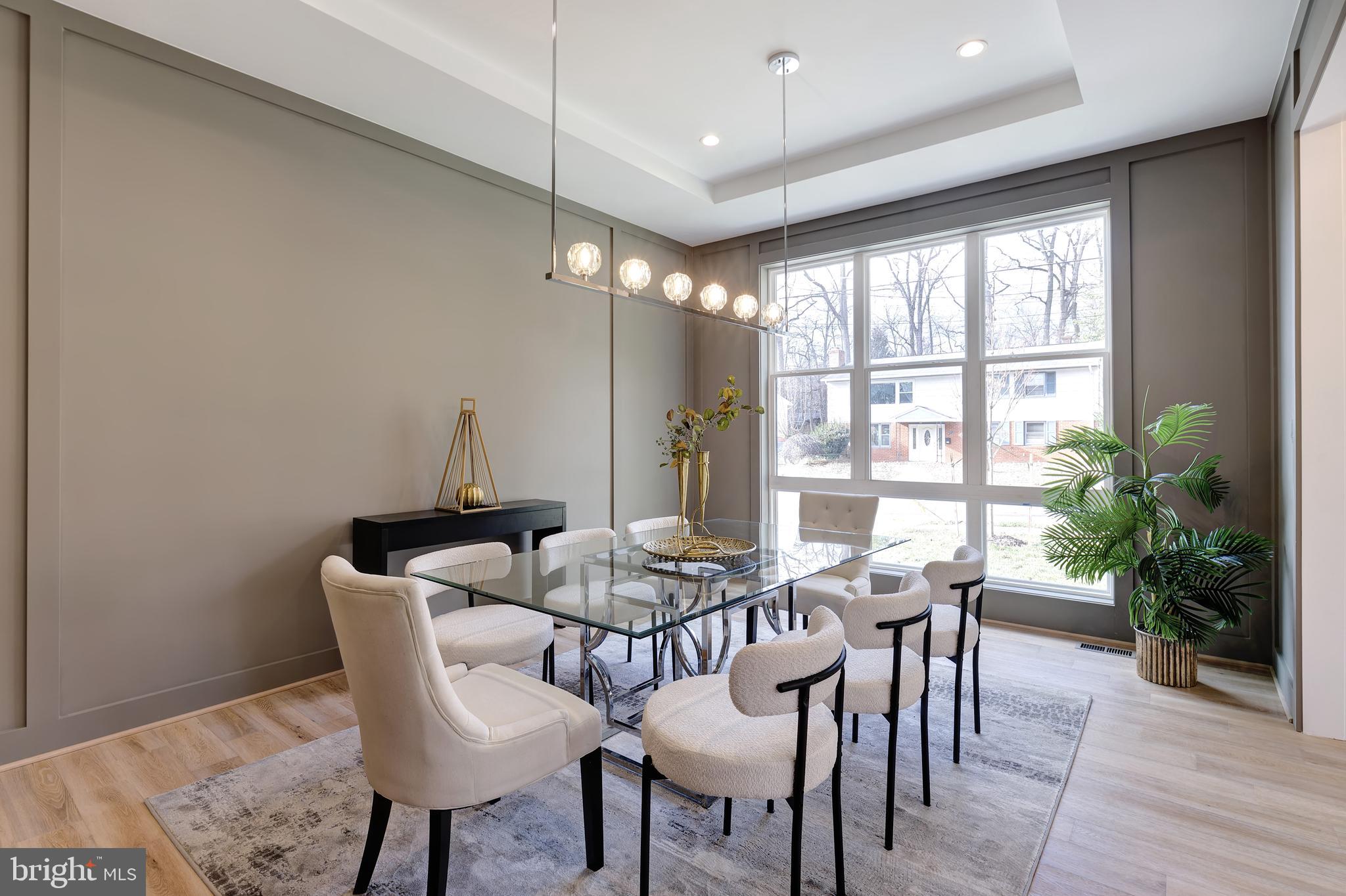 VIENNA WOODS - Residential