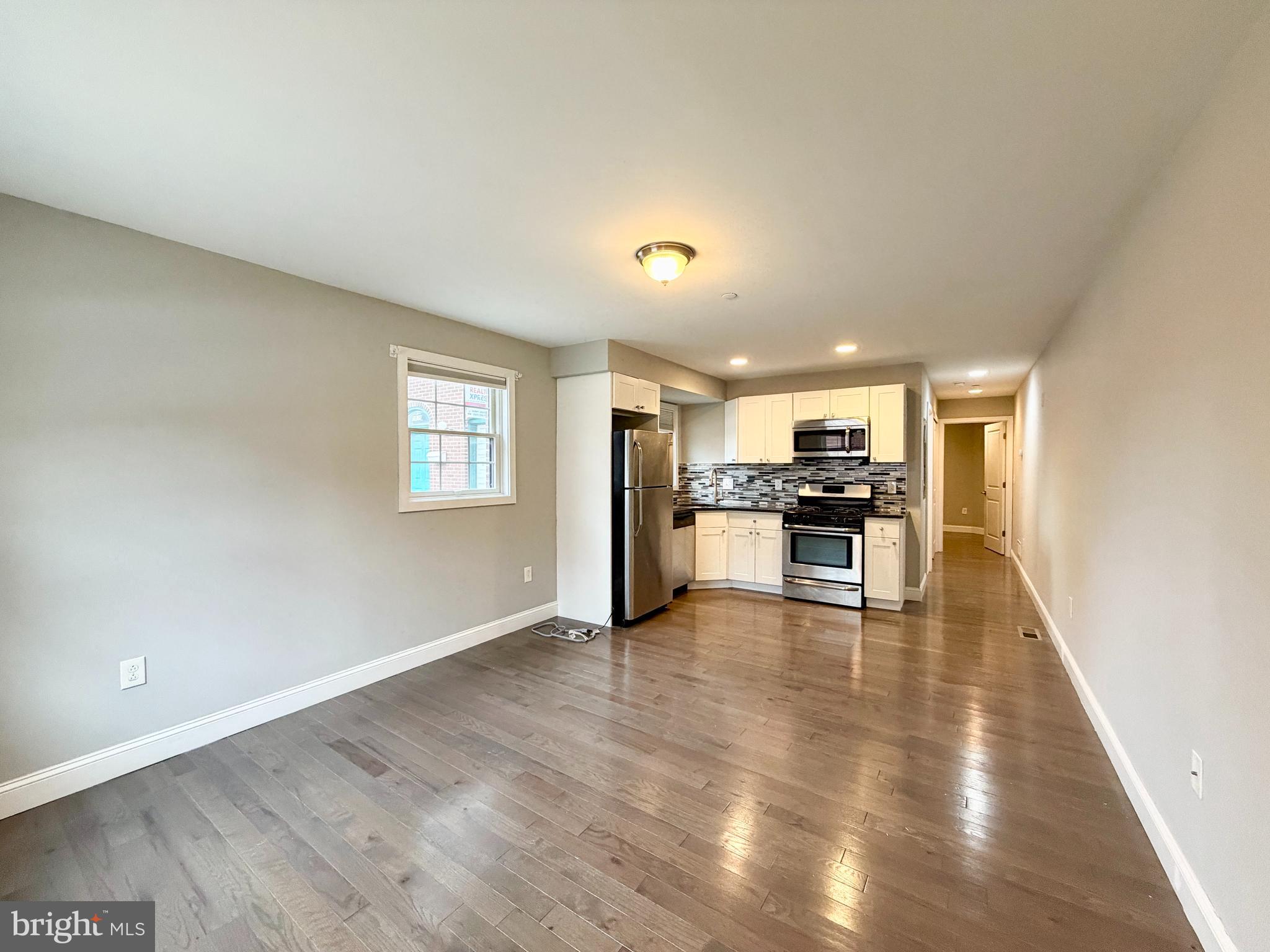 QUEEN VILLAGE - Residential Lease