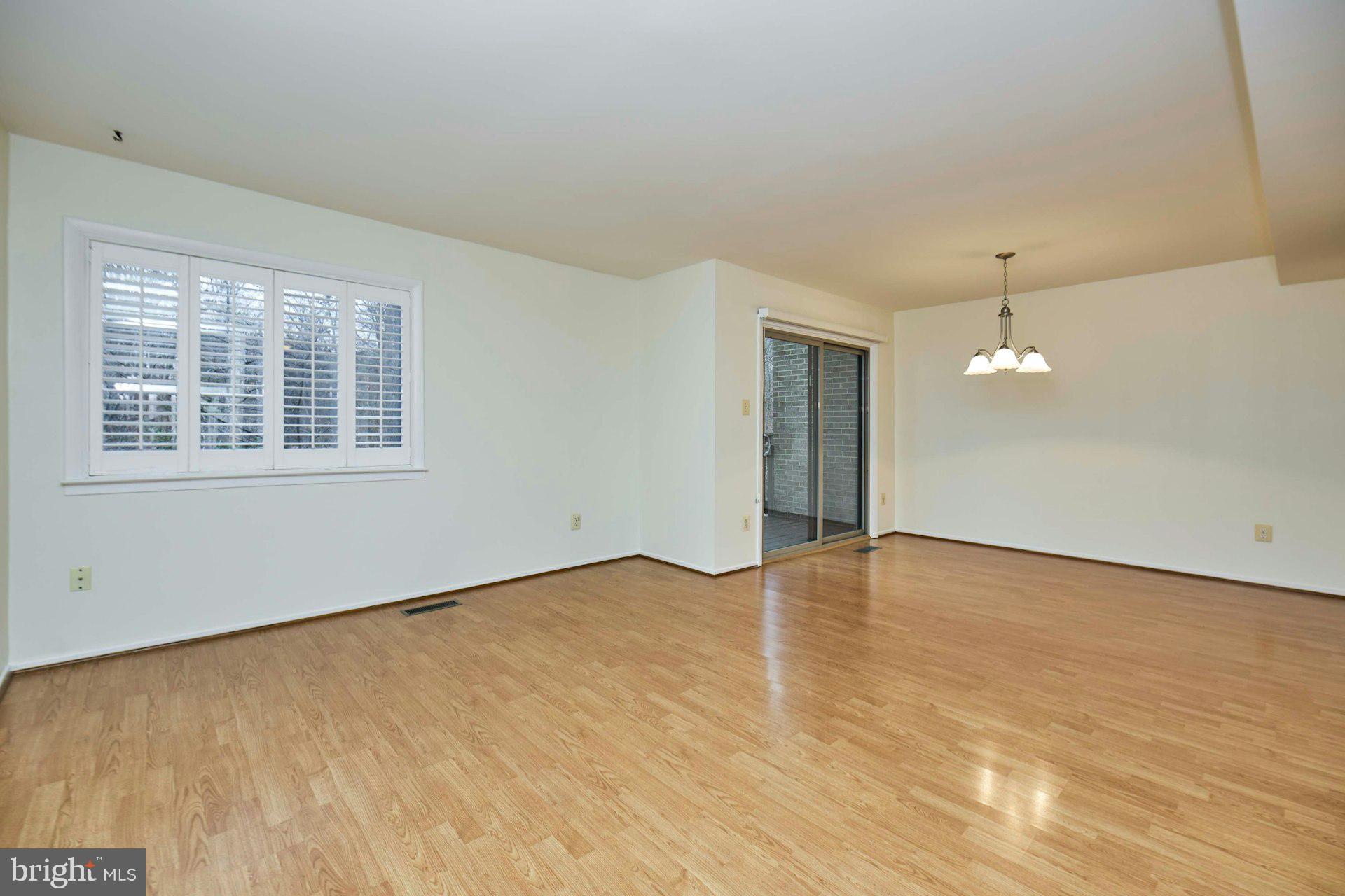 NEWINGTON STATION - Residential