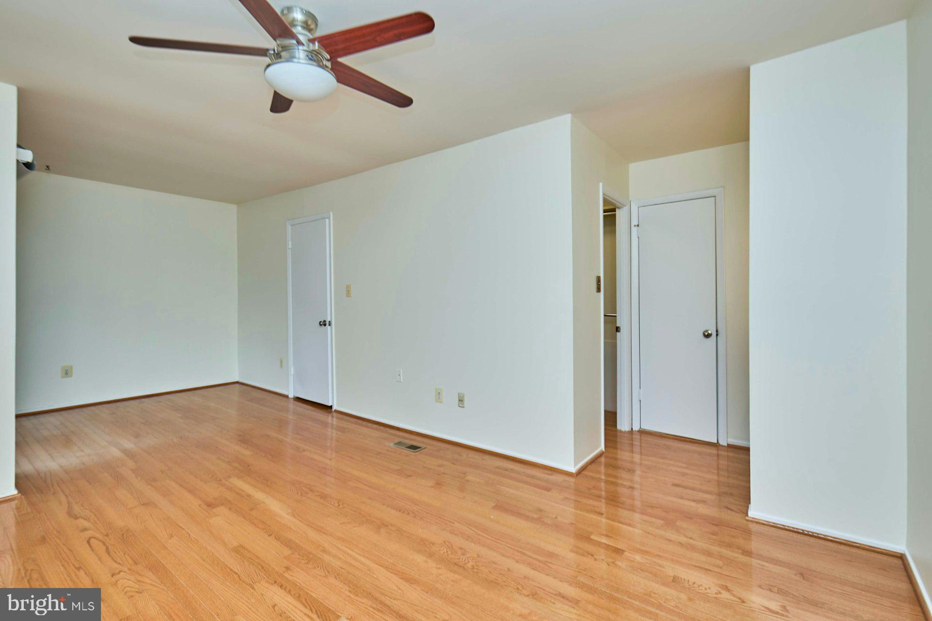 NEWINGTON STATION - Residential