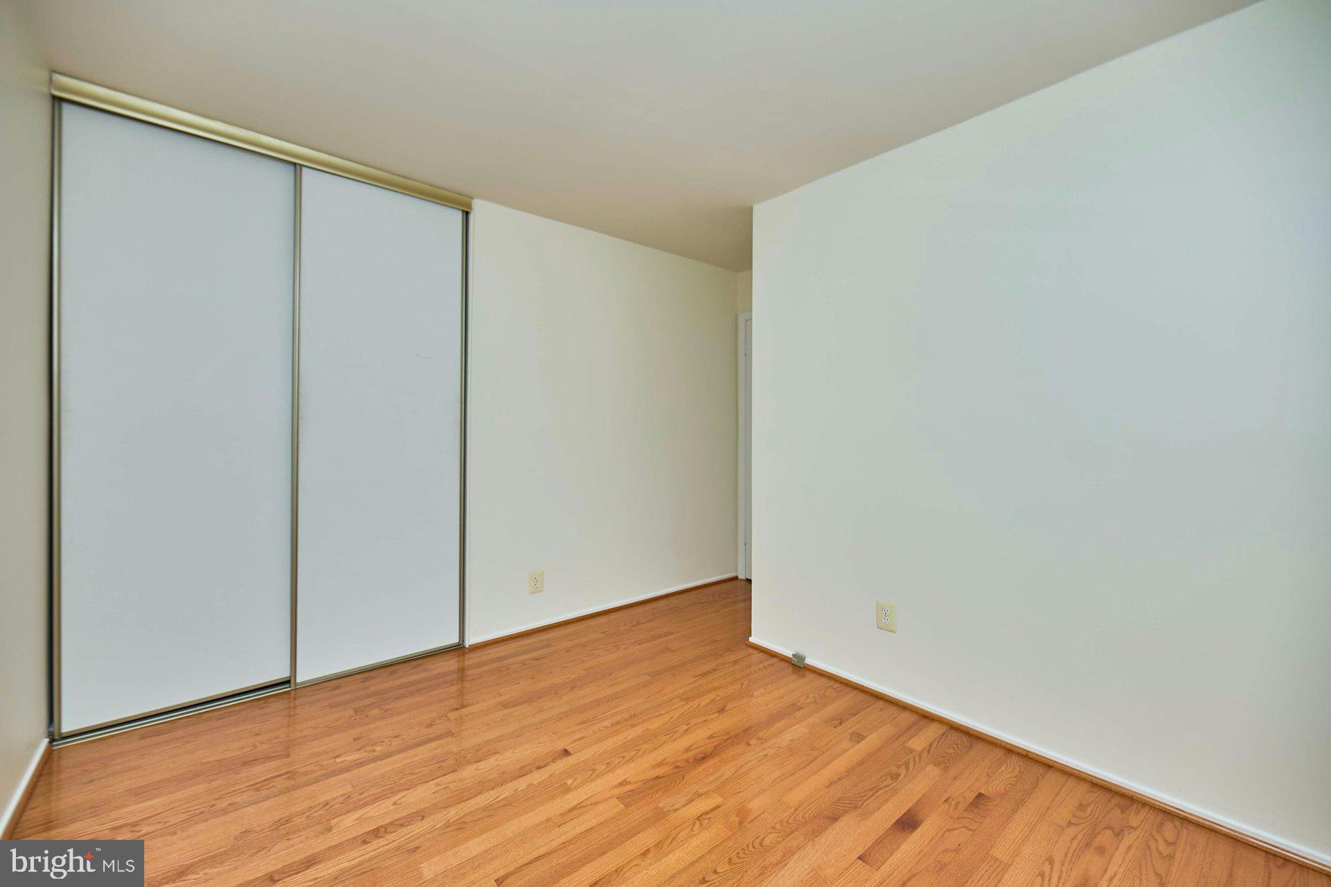 NEWINGTON STATION - Residential