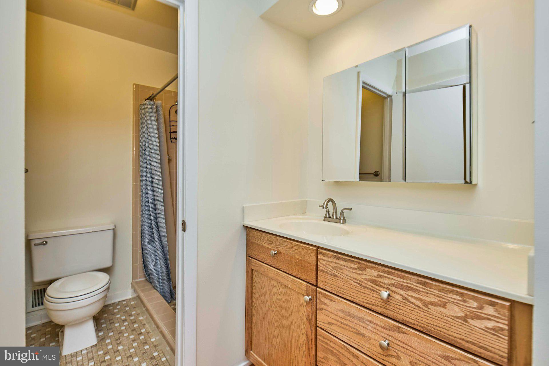 NEWINGTON STATION - Residential