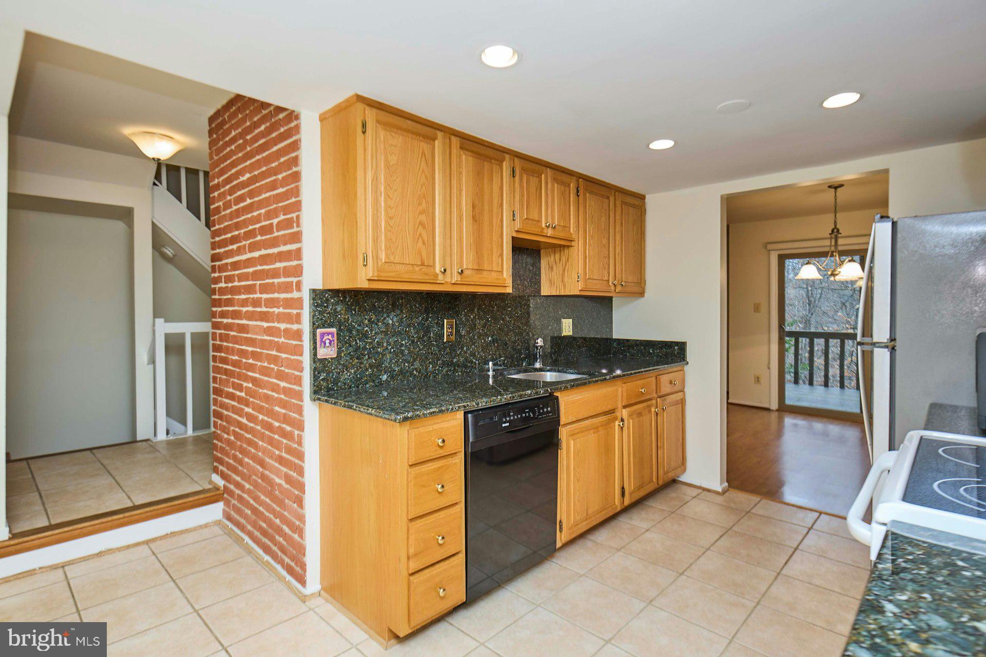 NEWINGTON STATION - Residential