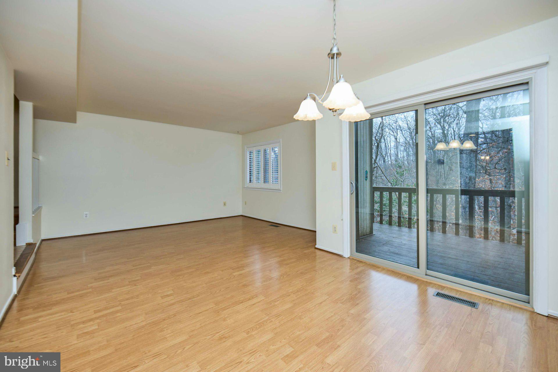 NEWINGTON STATION - Residential