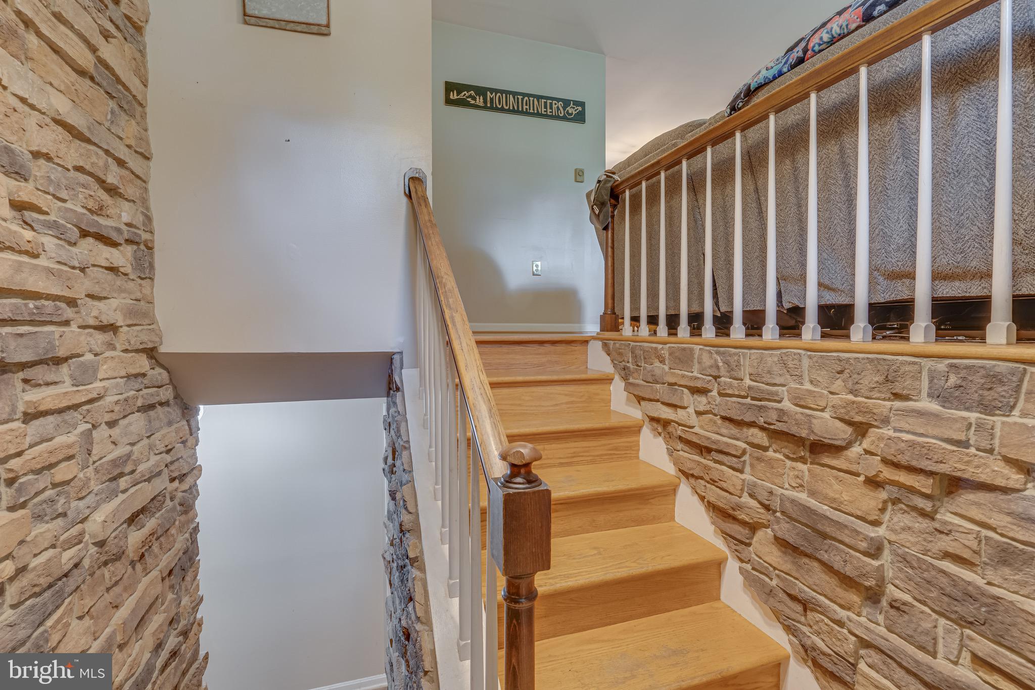 CHAPLINE'S CHOICE - Residential