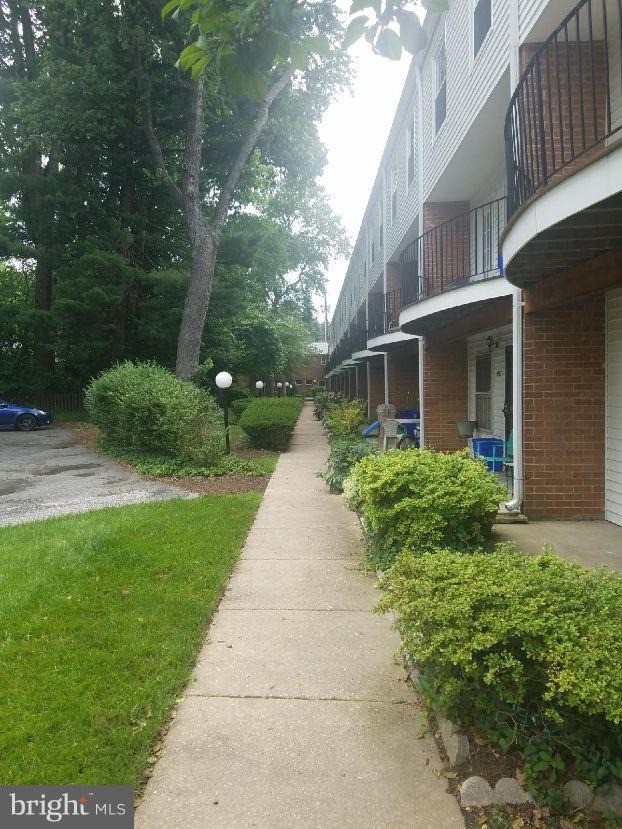 WOODSIDE VILLAGE - Residential