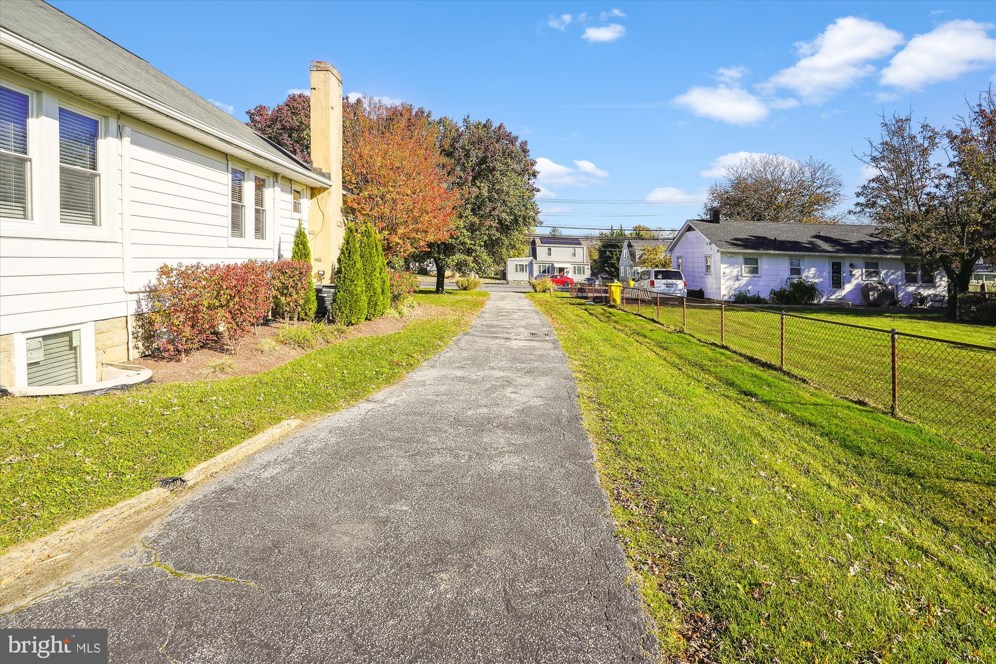 COLONIAL DRIVE - Residential Lease