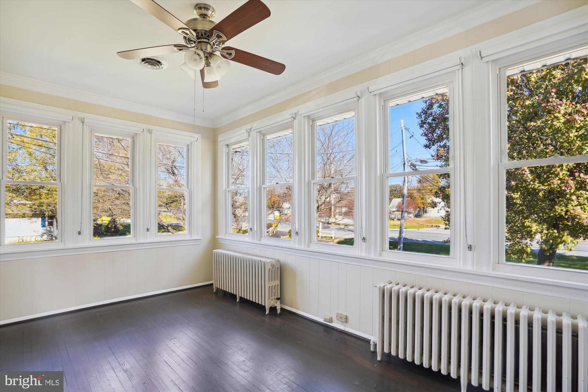 COLONIAL DRIVE - Residential Lease