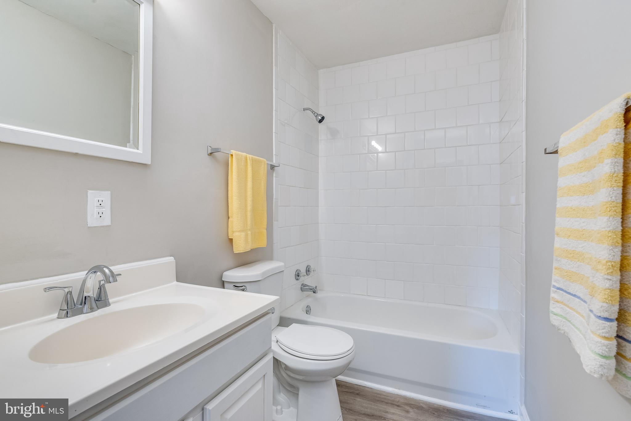 FAIRVIEW ORCHARD - Residential