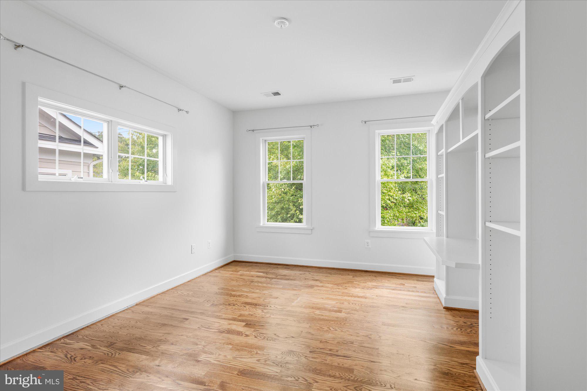 ALTA VISTA - Residential