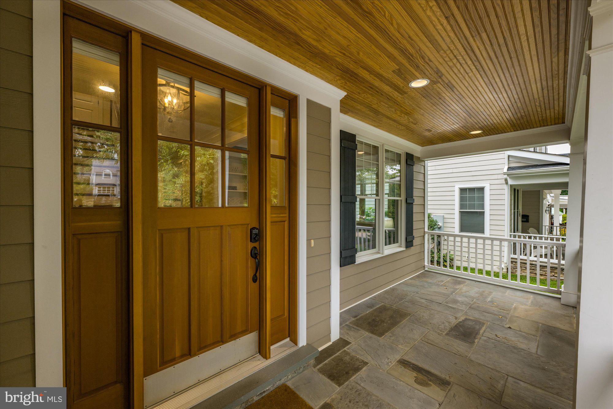 ALTA VISTA - Residential