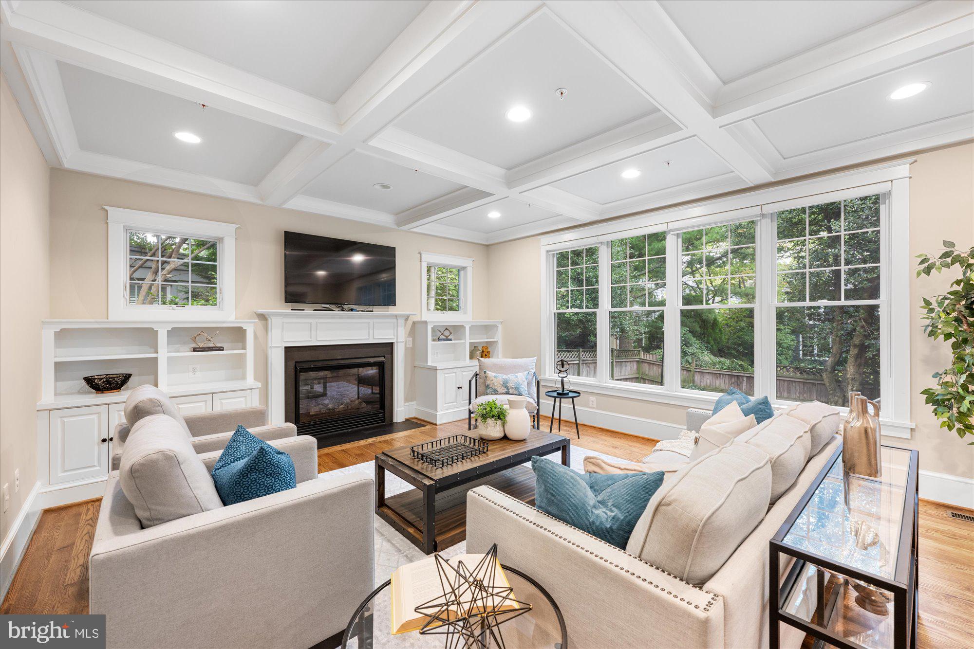 ALTA VISTA - Residential