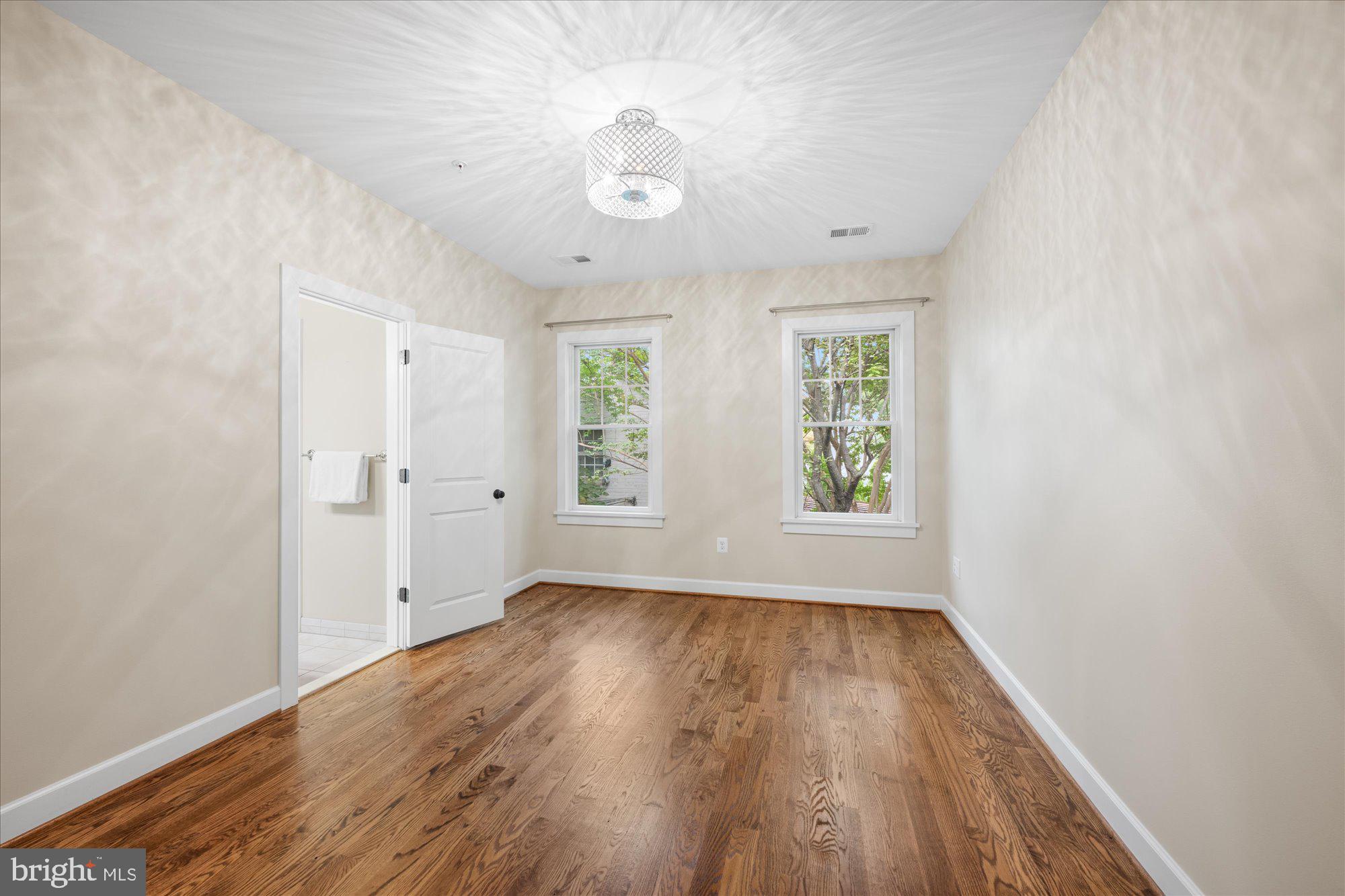 ALTA VISTA - Residential