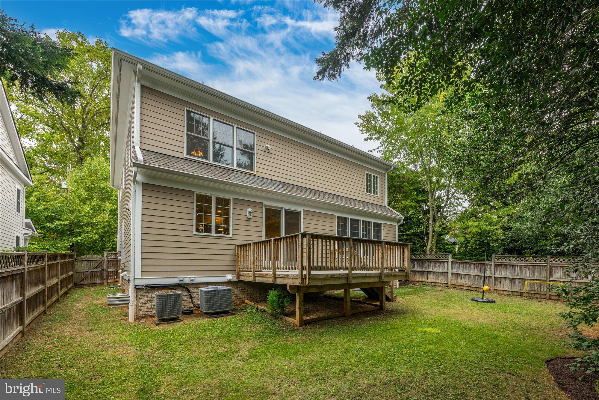 ALTA VISTA - Residential