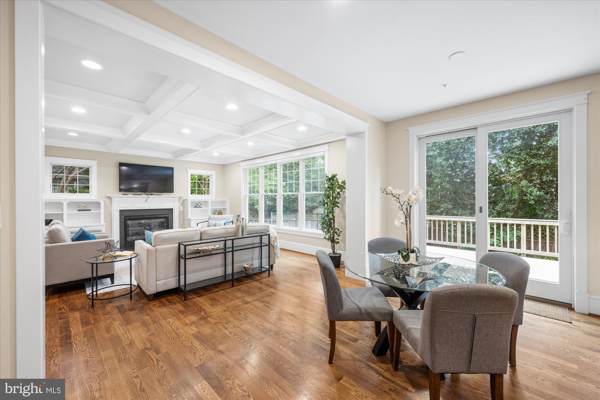 ALTA VISTA - Residential