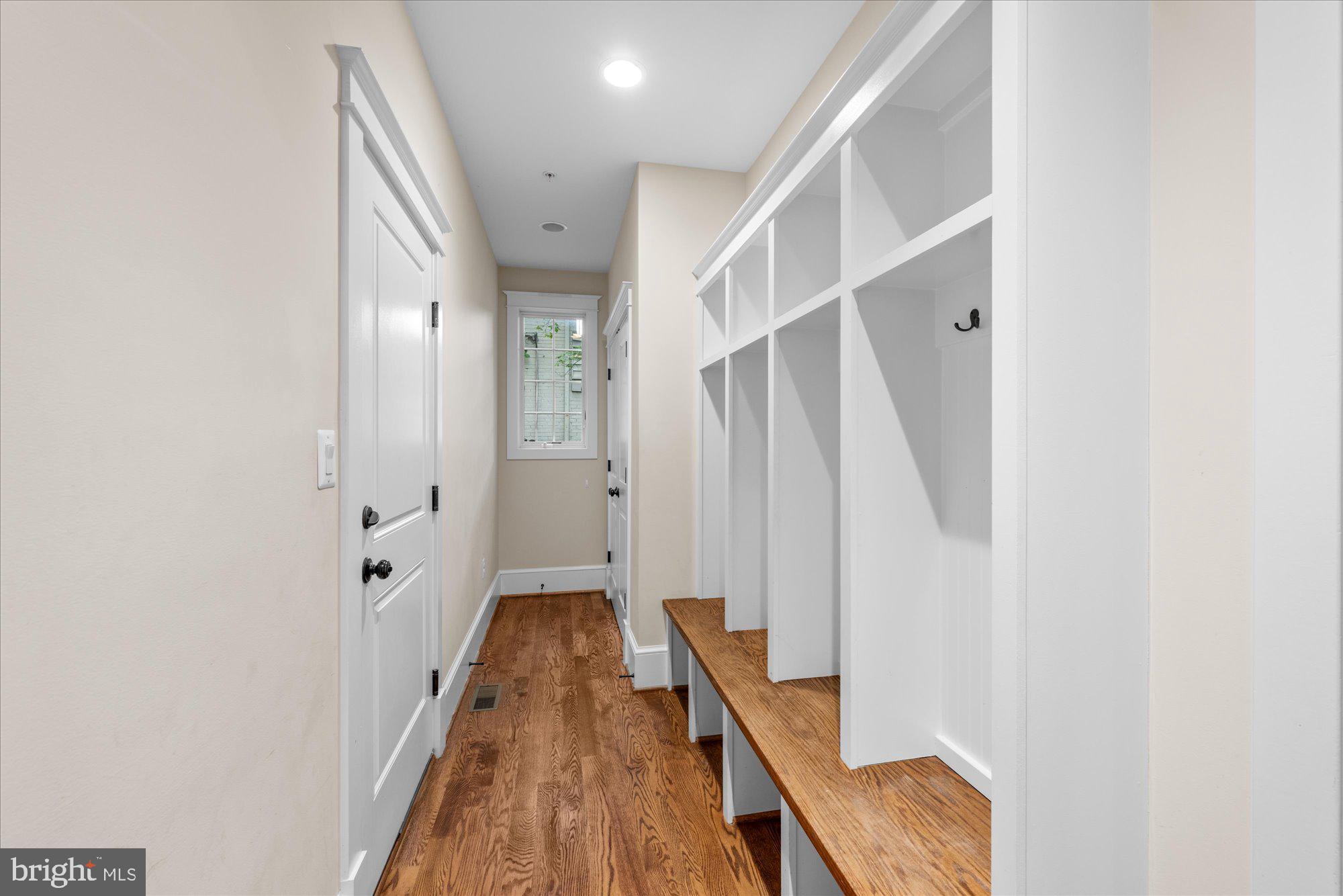 ALTA VISTA - Residential