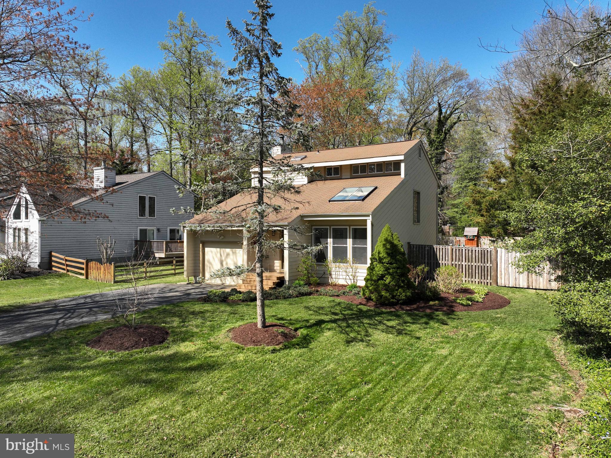 HILLSMERE ESTATES - Residential