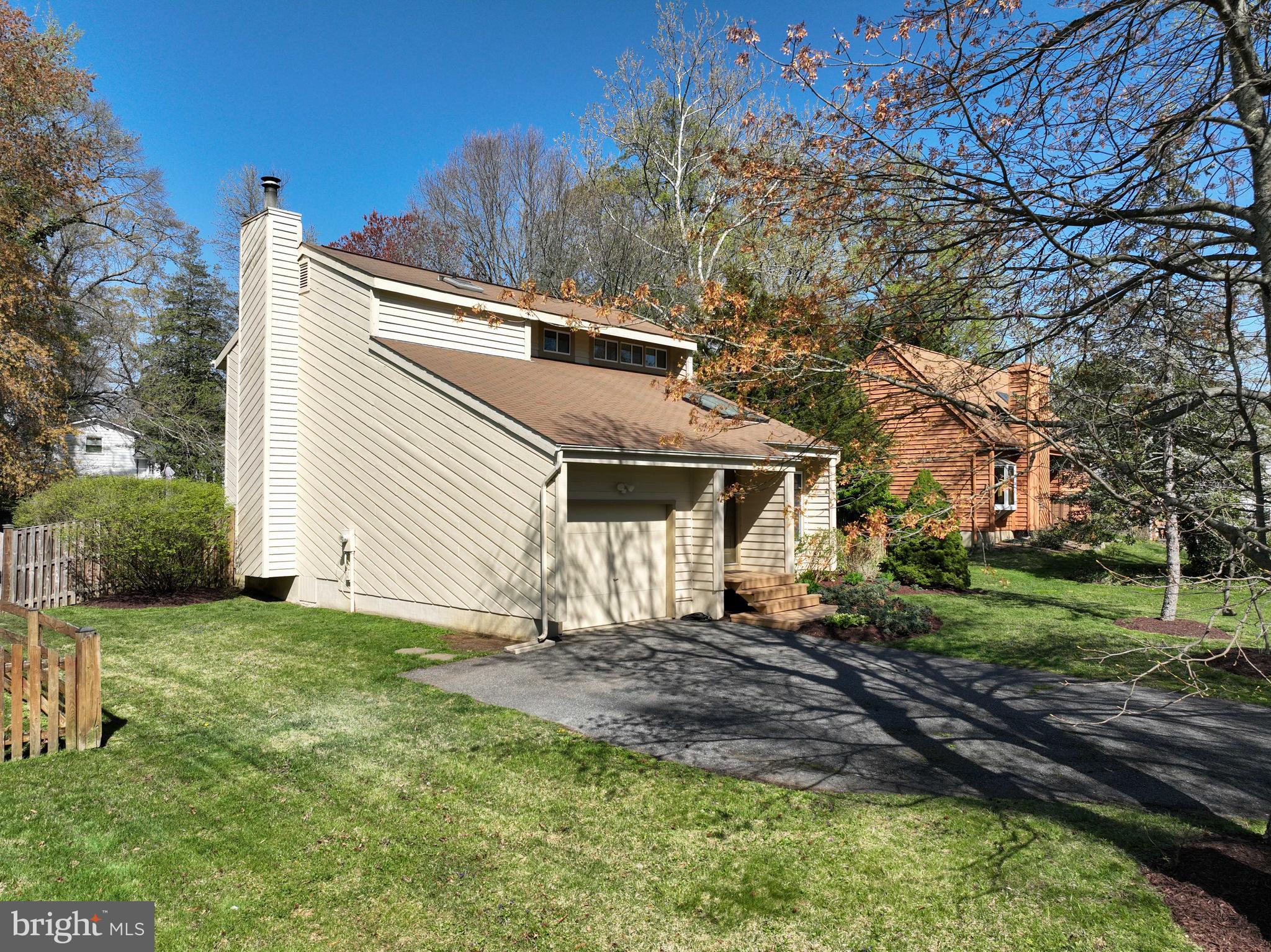 HILLSMERE ESTATES - Residential