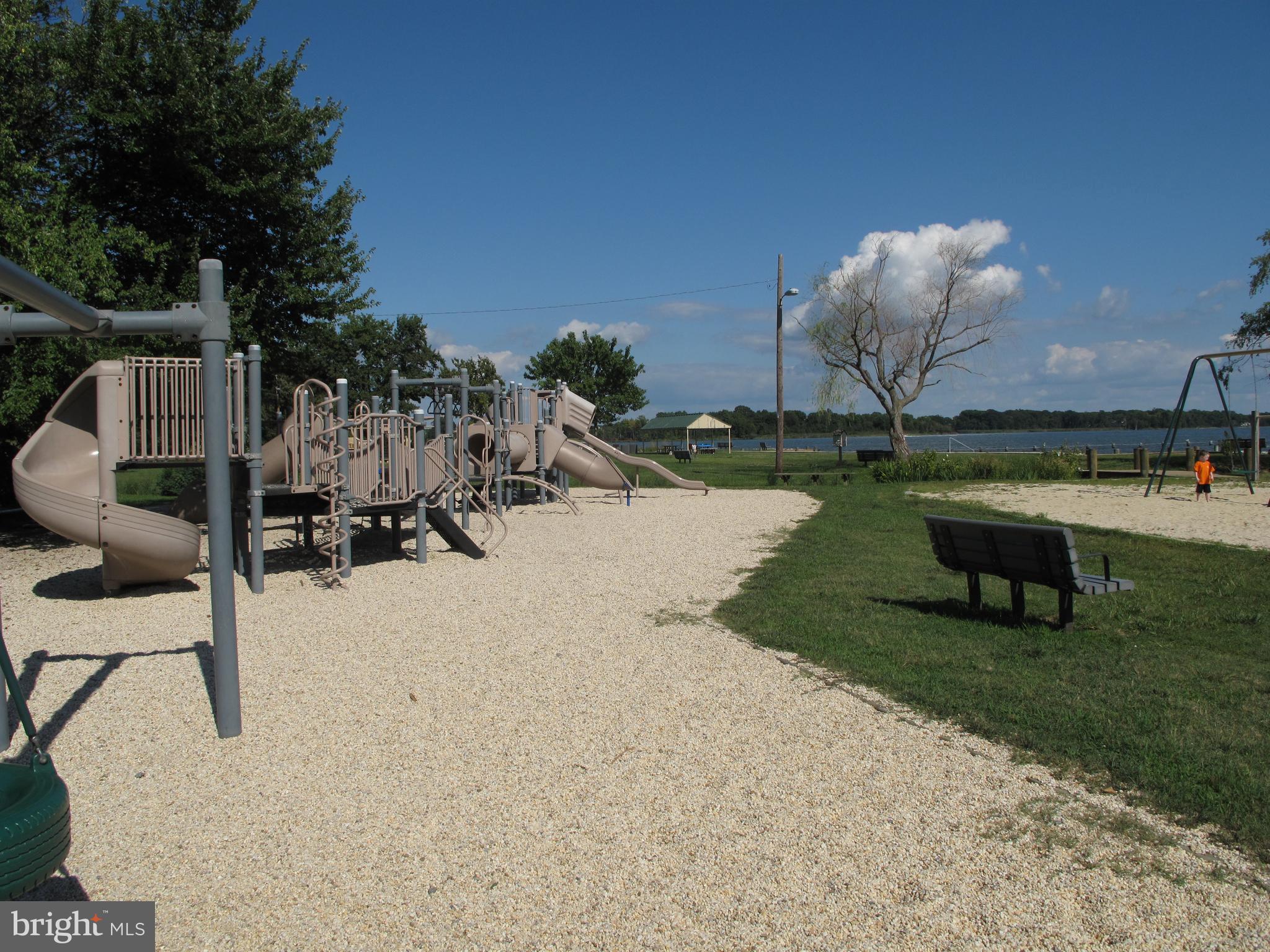 HILLSMERE ESTATES - Residential