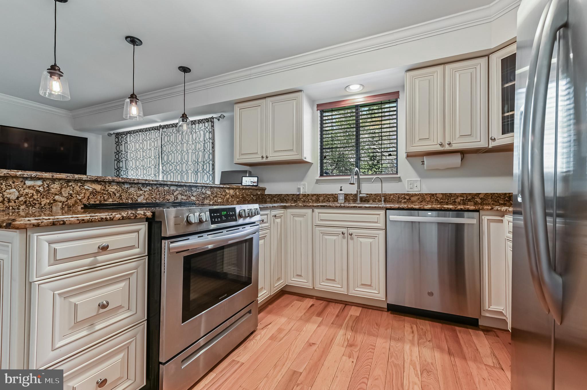 HILLSMERE ESTATES - Residential