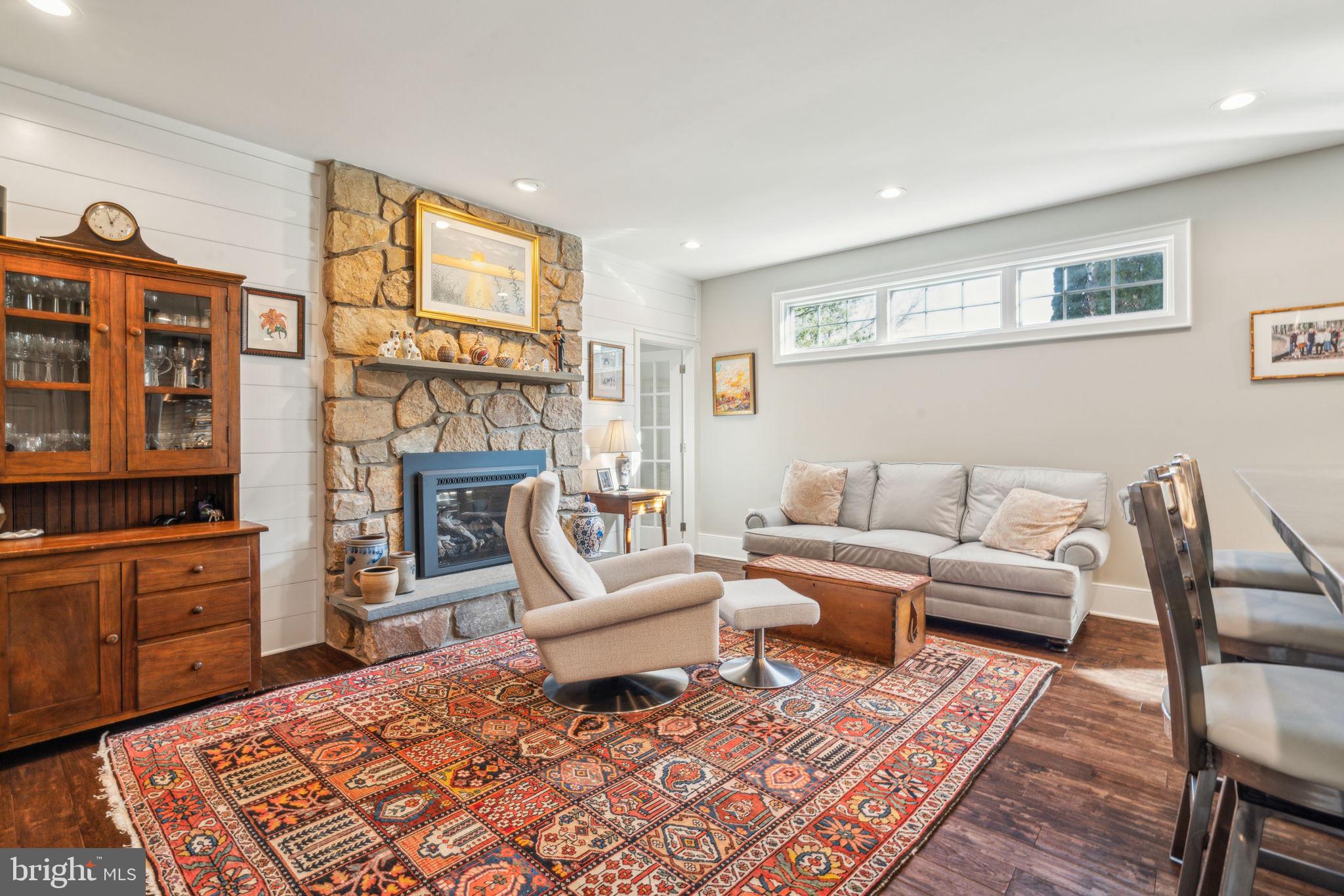 CEDAR GROVE FARM - Residential