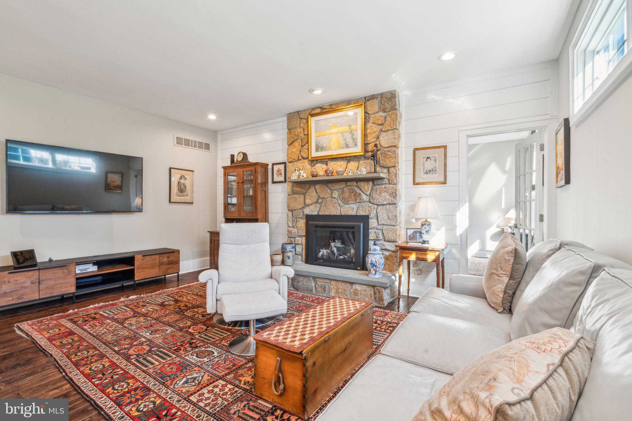 CEDAR GROVE FARM - Residential