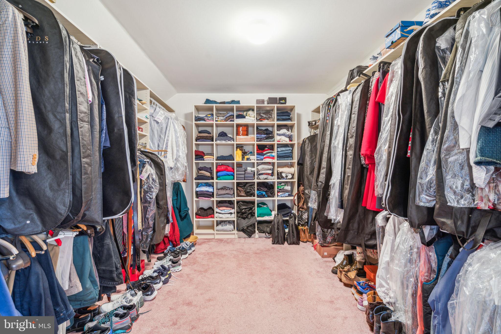 CEDAR GROVE FARM - Residential