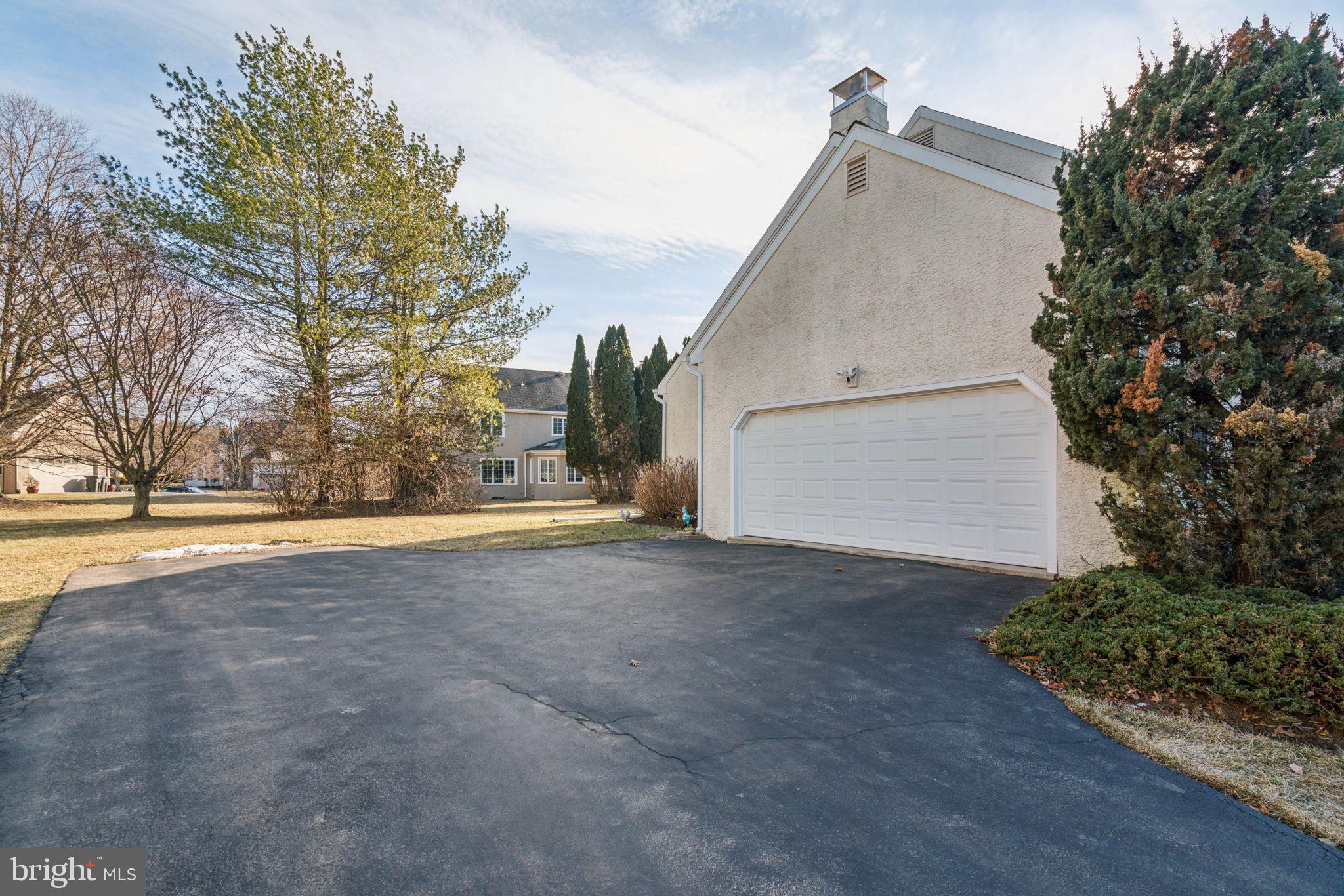 CEDAR GROVE FARM - Residential