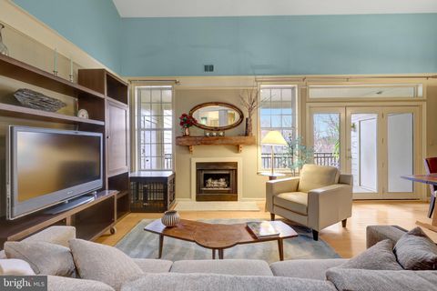 1334 GARDEN WALL CIRCLE "E" RESTON VA 20194