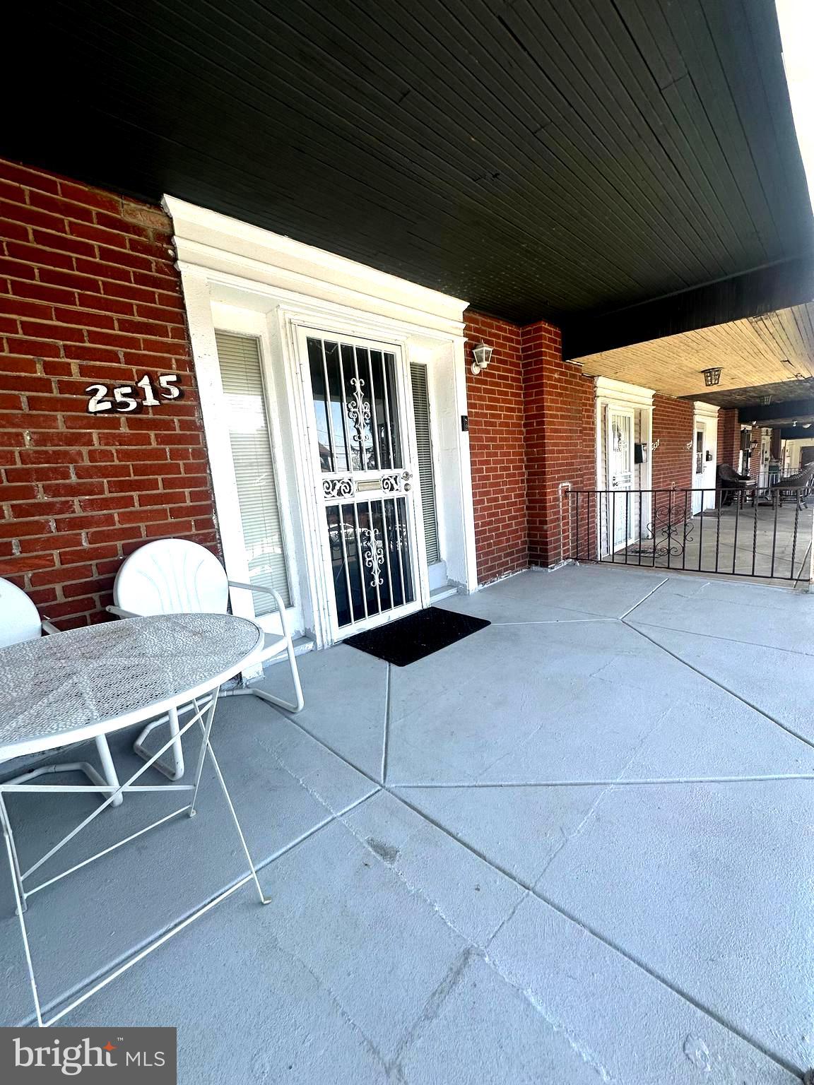 ELMWOOD PARK - Residential