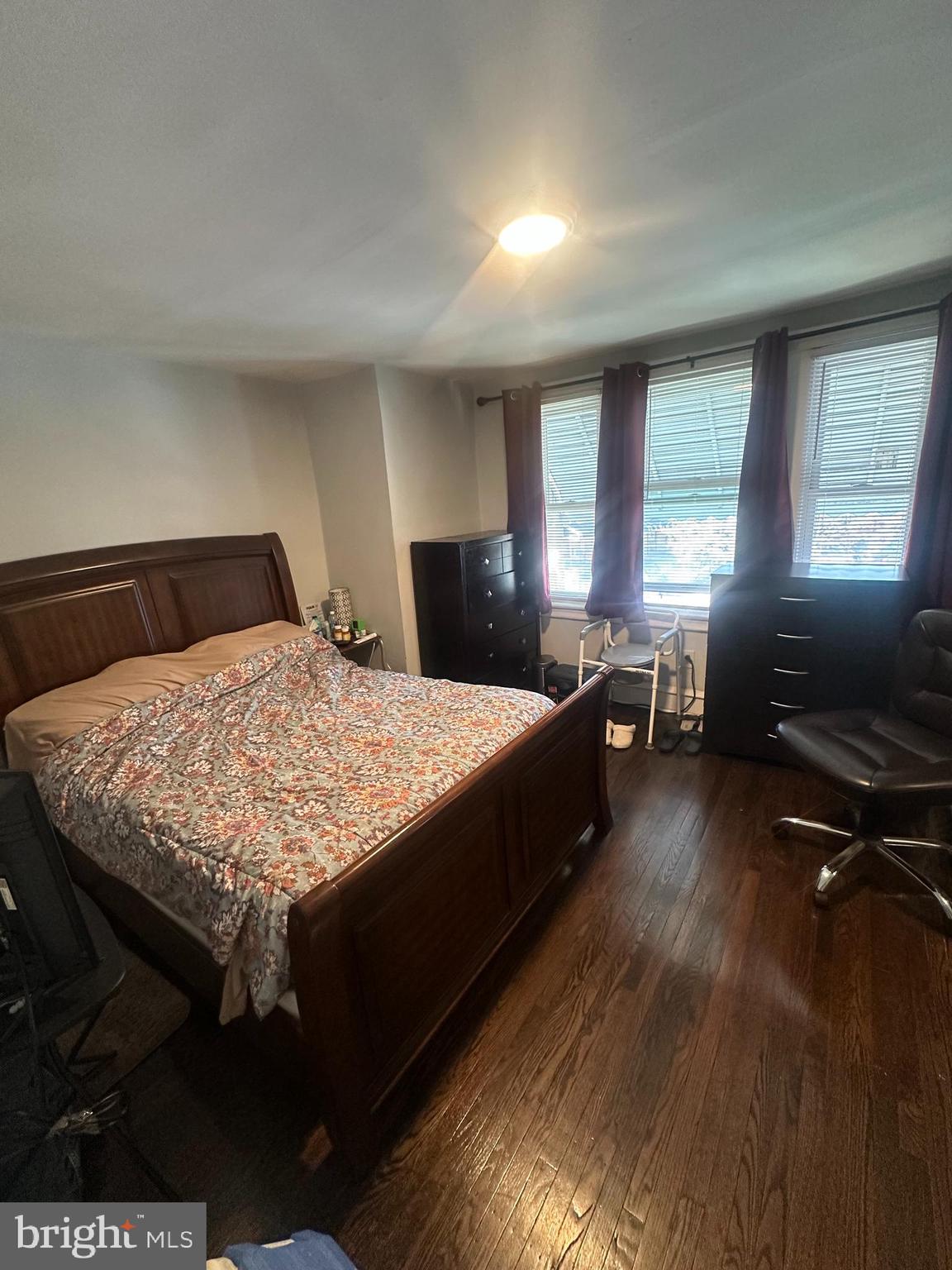 ELMWOOD PARK - Residential