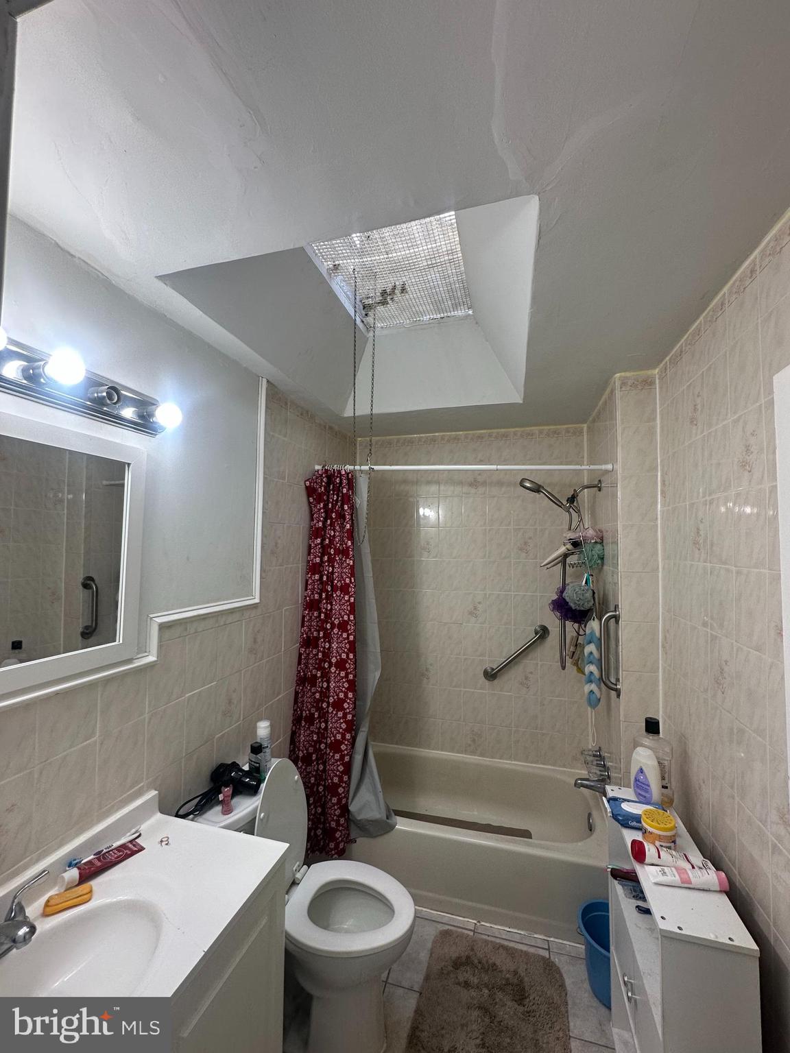 ELMWOOD PARK - Residential