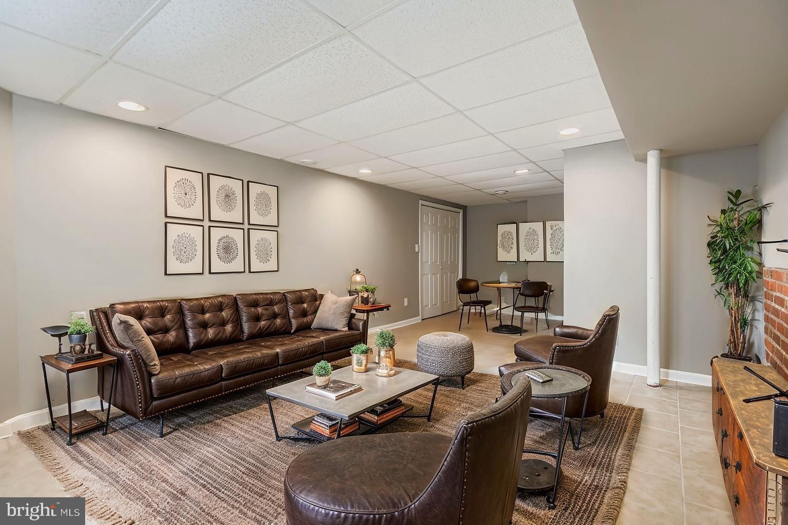 PINE GROVE - Residential