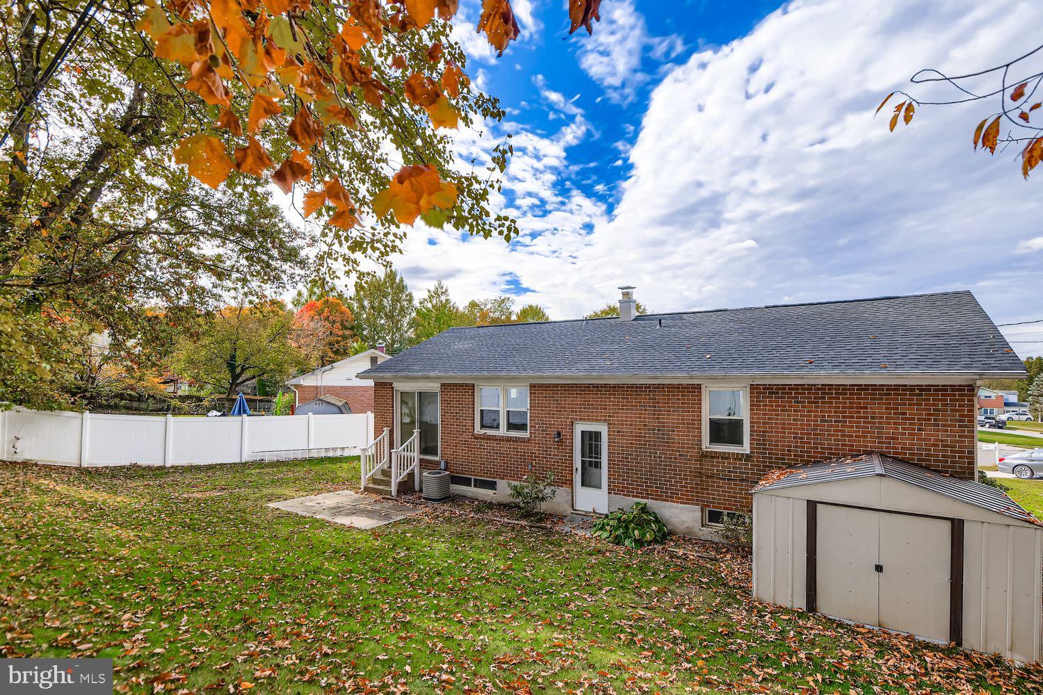 PINE GROVE - Residential