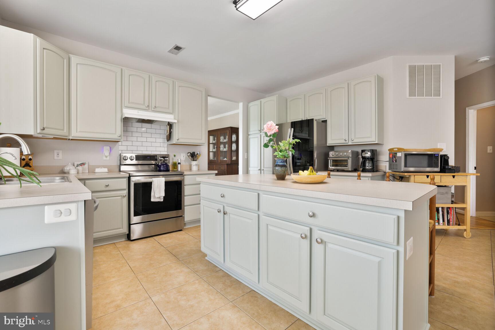 WHITTIER POND - Residential