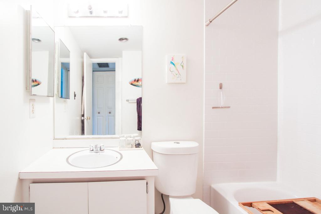 THE VISTAS - Residential