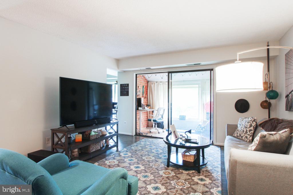 THE VISTAS - Residential