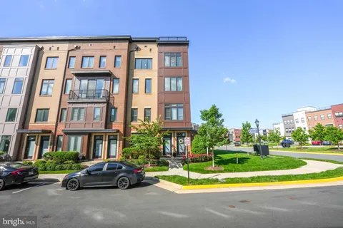 23559 Waterford Downs Terrace, Ashburn, VA MLS: VALO2097338