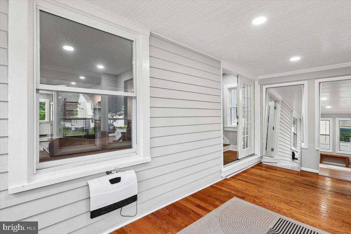 HOMEWOOD - Residential