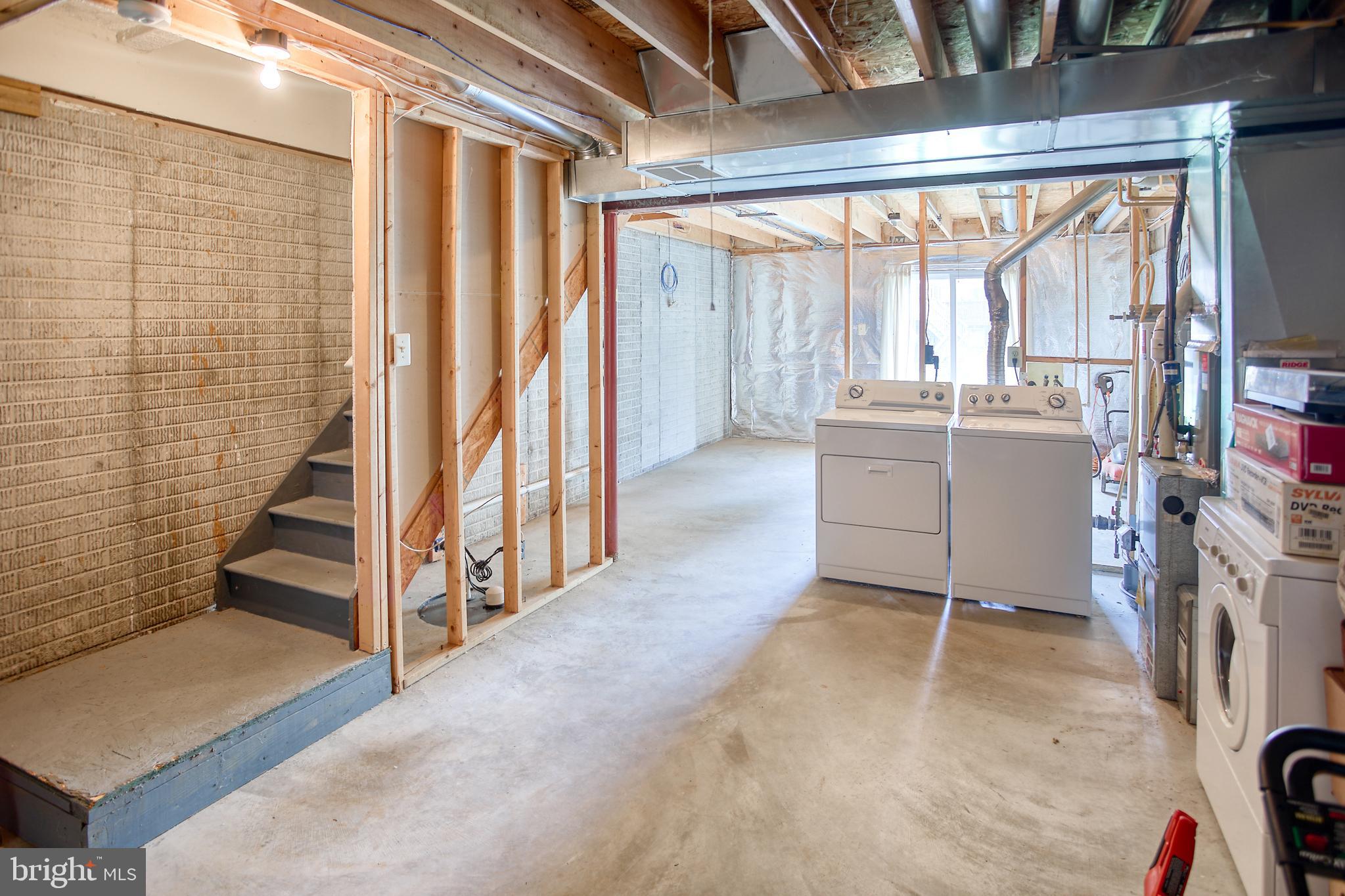 HICKORY OVERLOOK - Residential