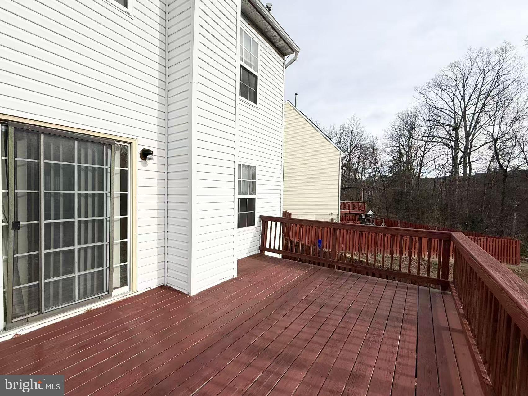 COURTS AT STAFFORD - Residential Lease