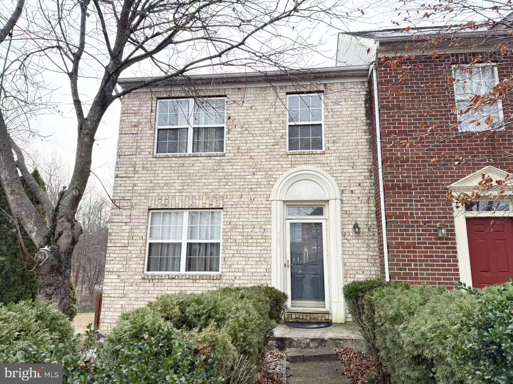 COURTS AT STAFFORD - Residential Lease