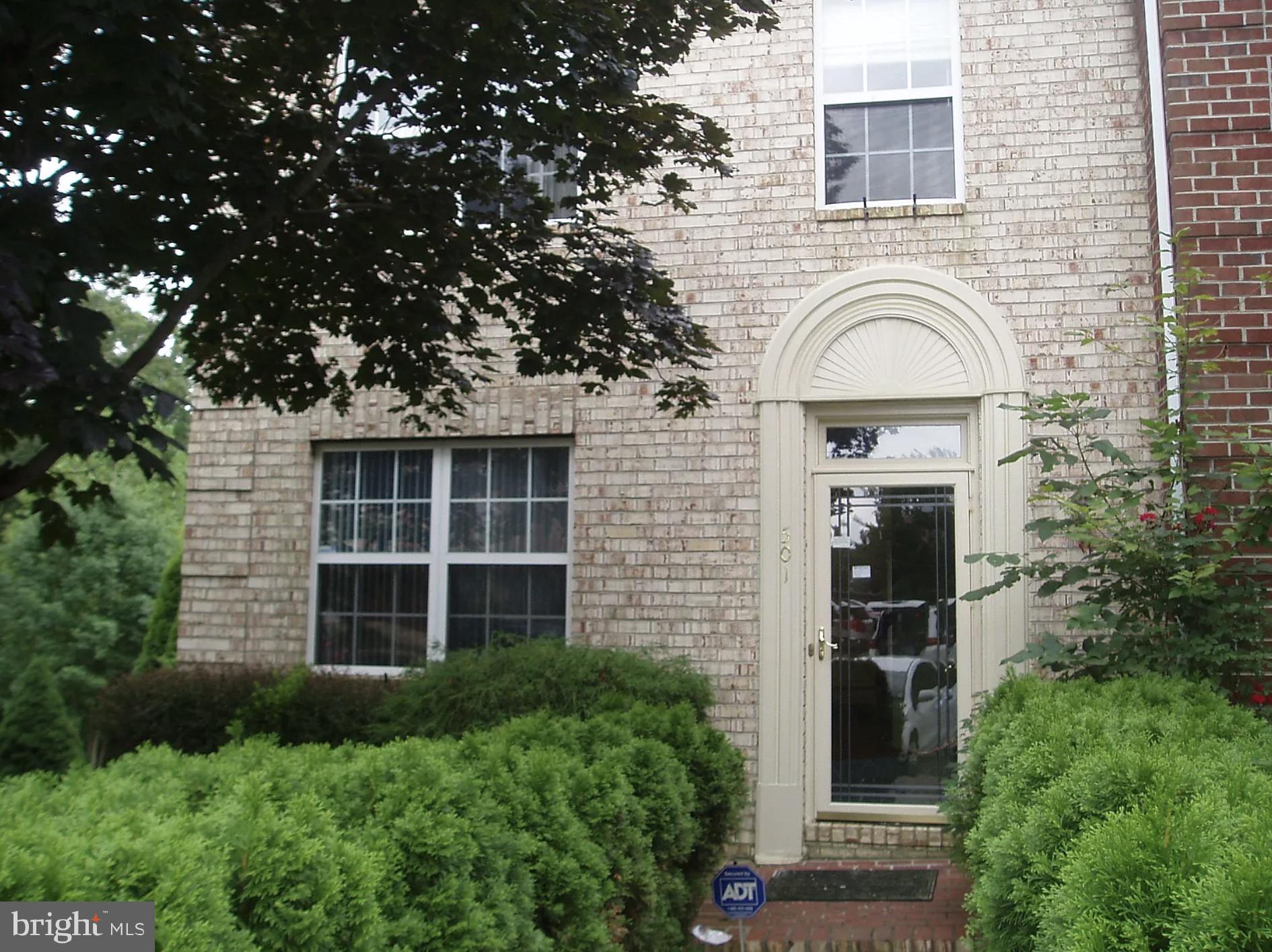 COURTS AT STAFFORD - Residential Lease