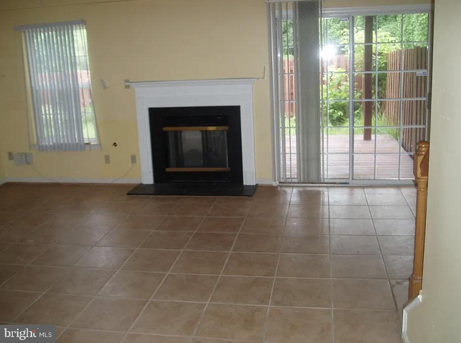 COURTS AT STAFFORD - Residential Lease