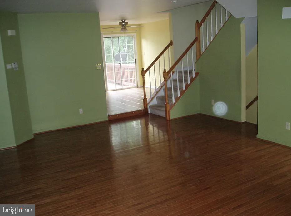 COURTS AT STAFFORD - Residential Lease