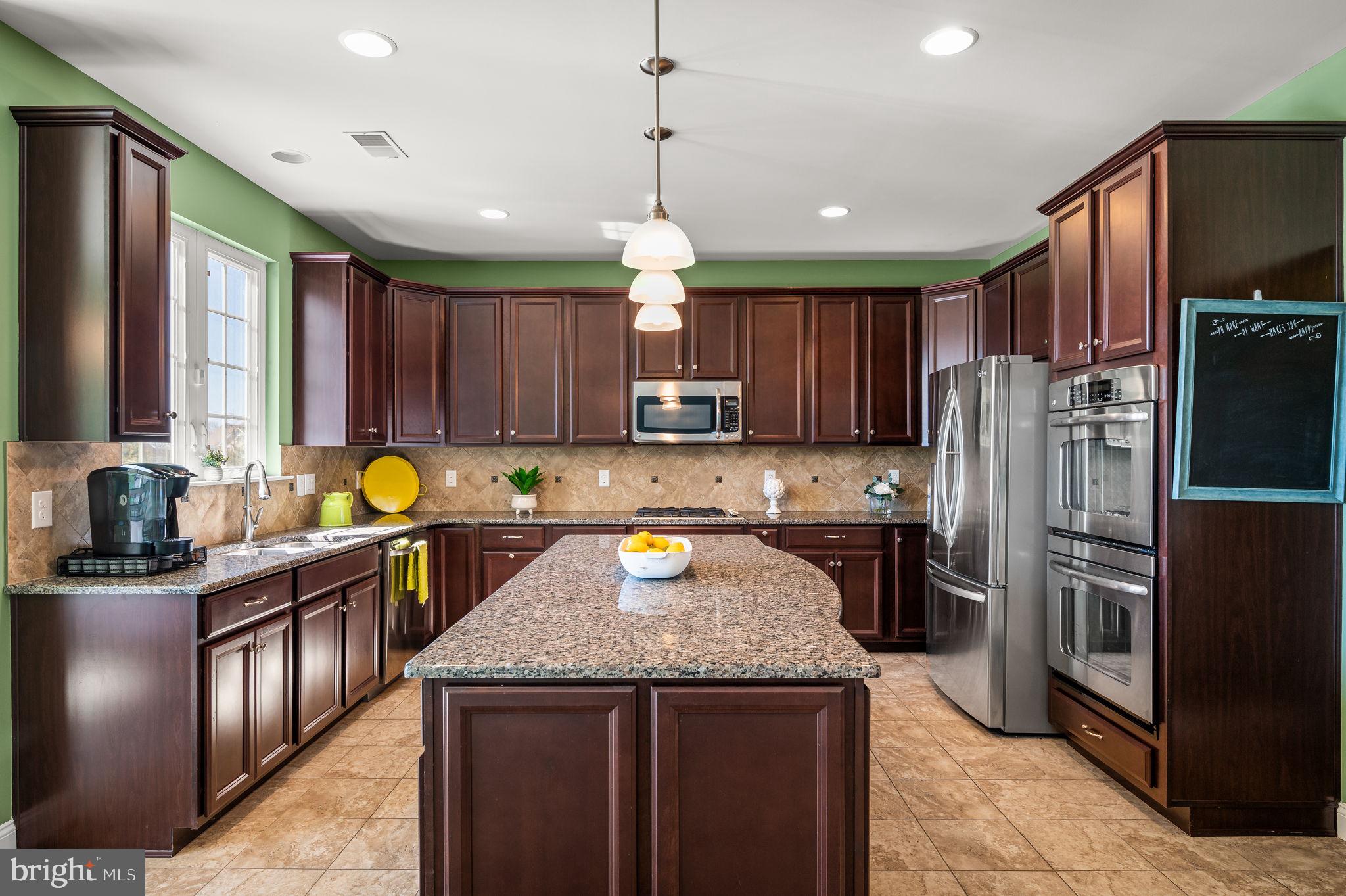 CHESTNUT RIDGE ESTATES - Residential