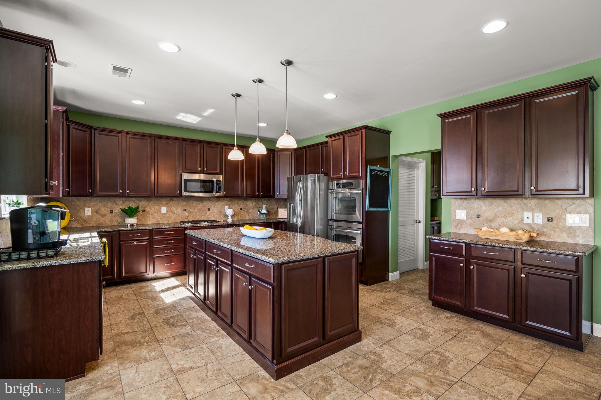 CHESTNUT RIDGE ESTATES - Residential