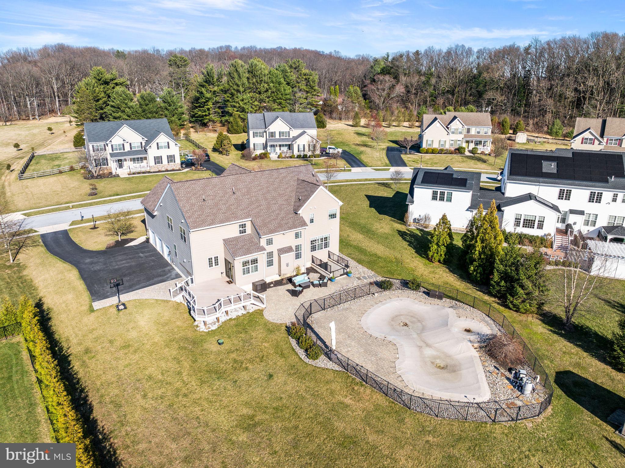 CHESTNUT RIDGE ESTATES - Residential